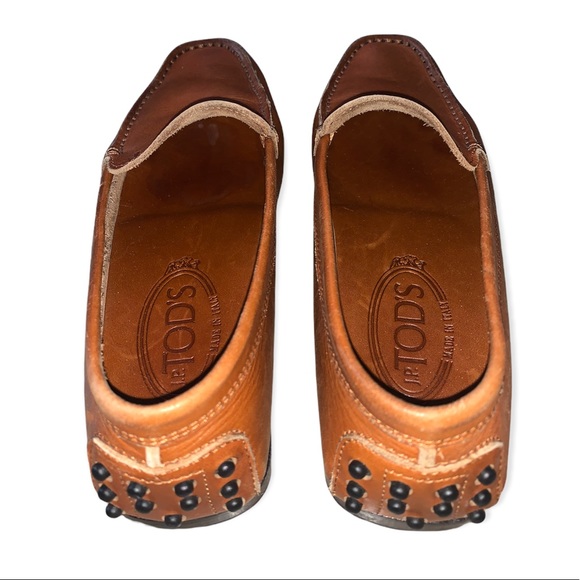 TOD’s Cognac Leather Slip On Loafers - Picture 11 of 16